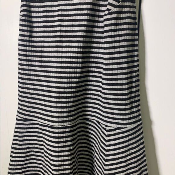 Free People‎ XS Grey and Black Peplum Top - Picture 2 of 5